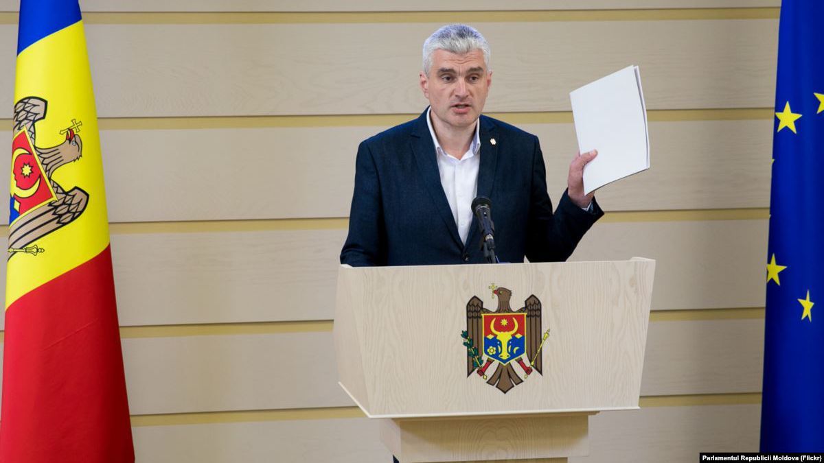 Вице-спикер парламента Александр Слусарь.