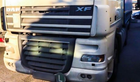 Un autotren, căutat de Interpol, a fost reţinut de poliţiştii de frontieră, la punctul de trecere Leuşeni. Foto: border.gov.md
