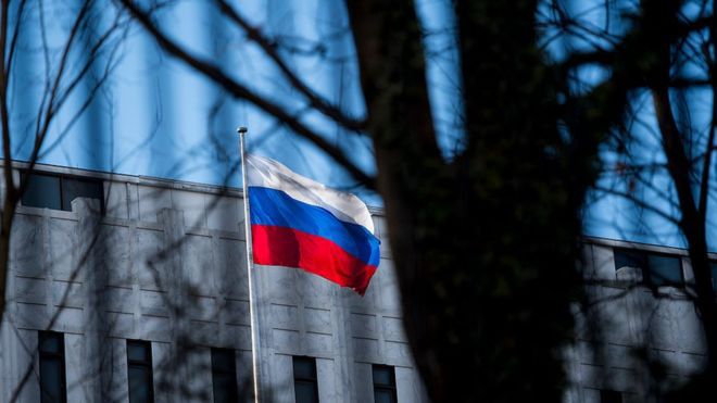 Барак Обама объявил 35 российских дипломатов персонами нон-грата и выслал их из страны.