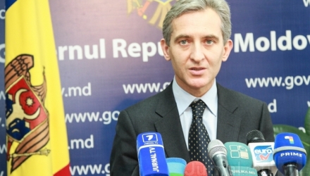 Premierul Iurie Leancă a recunoscut că nu cunoaște cine este proprietar al acțiunilor de la Banca de Economii, preluate în mod fraudulos.