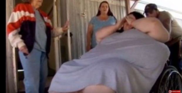 O femeie de 272 de kilograme, însărcinată, s-a dus de urgență la spital, după ce a luat-o durerile nașterii.