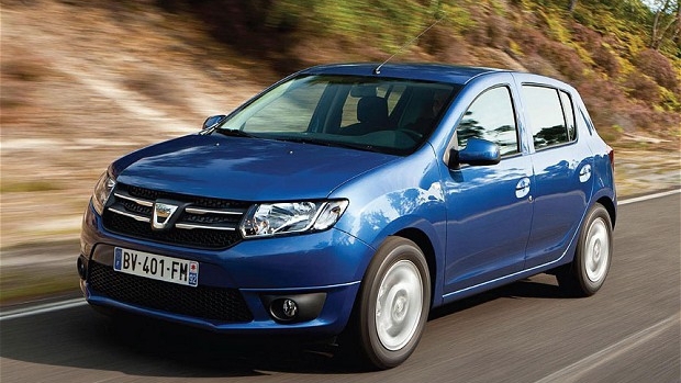 Renault lucrează la o versiune sportivă a modelului Dacia Sandero, care va fi lansată pe piaţă anul viitor, dar nu va fi vândută pe piaţa din Europa.
