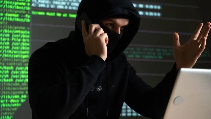 Названы две фразы, которые выдают телефонных мошенников.