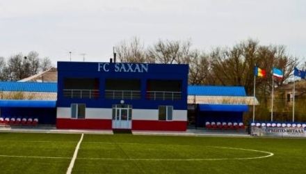 Patronul echipei Saxan, Grigori Cadîn a fost reţinut de ofiţerii Direcţiei teritoriale Sud a CNA, fiind bănuit de corupere pasivă.