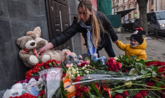 В Москве не намерены разгонять стихийную акцию в память о погибших в Кемерово.