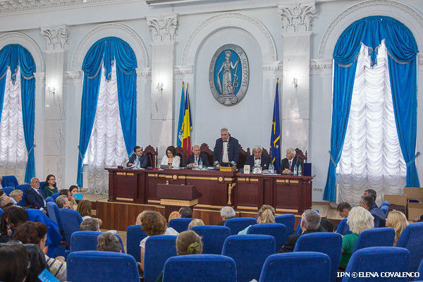 Министр образования, культуры и науки Моника Бабук отметила, что вопрос публицистики Эминеску вызвал у нее несколько личных рассуждений.