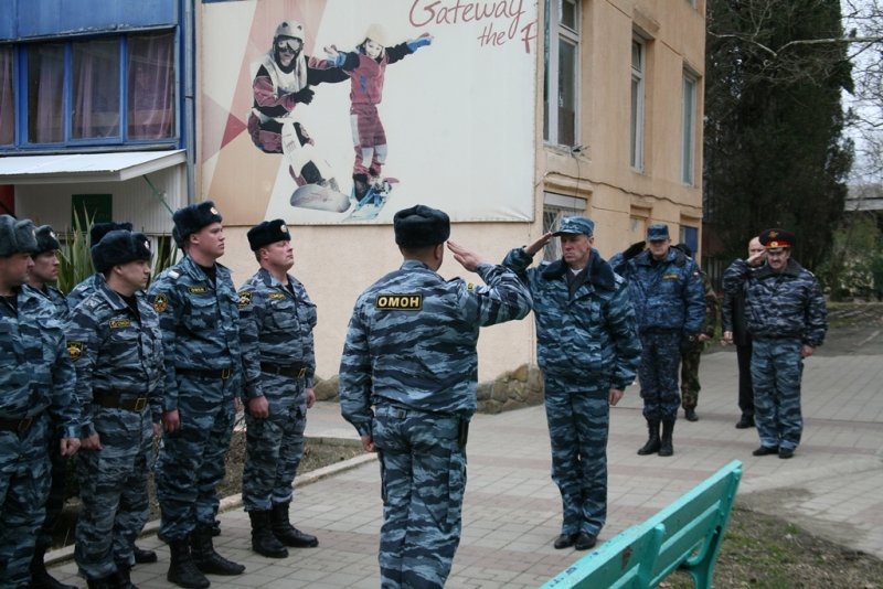 Полицейские будут следить за порядком на улицах и городских объектах.  Фото: topwar.ru