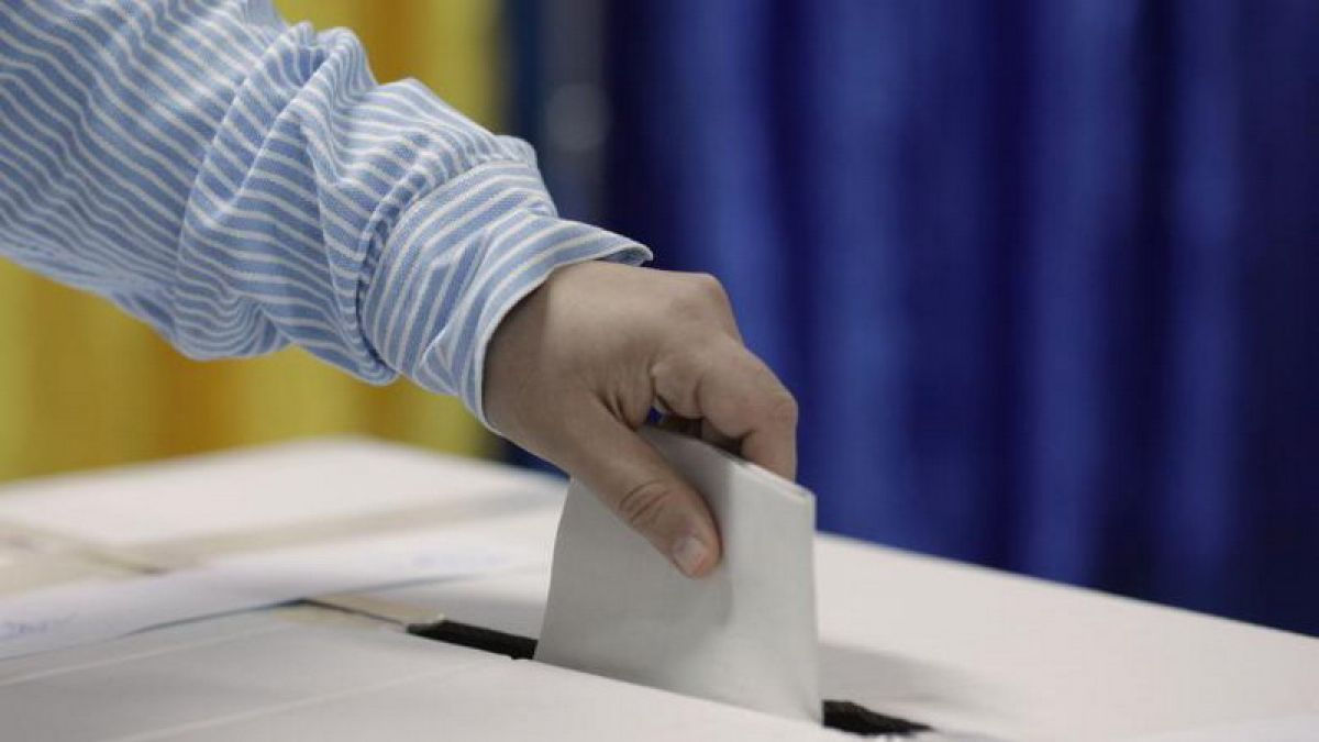 Alegeri prezidențiale în România: 64 de secții de vot vor fi deschise în Republica Moldova.
