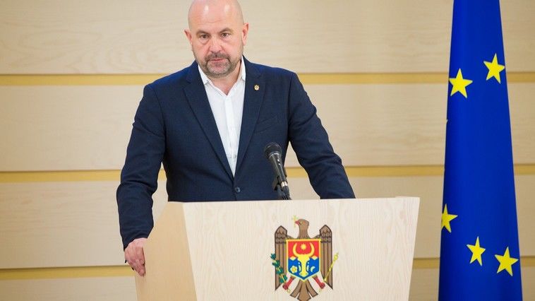 Депутат от ПДС Владимир Боля. 