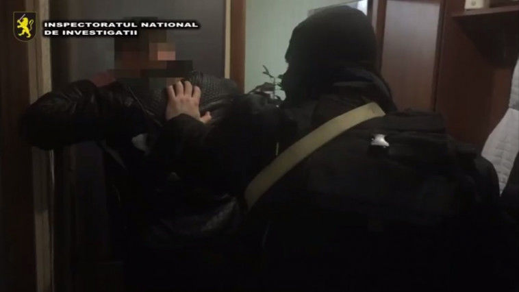 Un polițist și concubina acestuia sunt suspectați de proxenetism. Foto: igp.gov.md