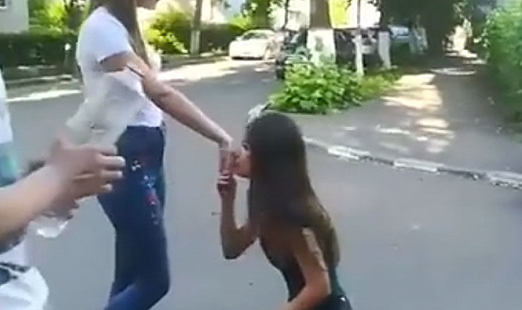 Личности девушек уже установлены. 