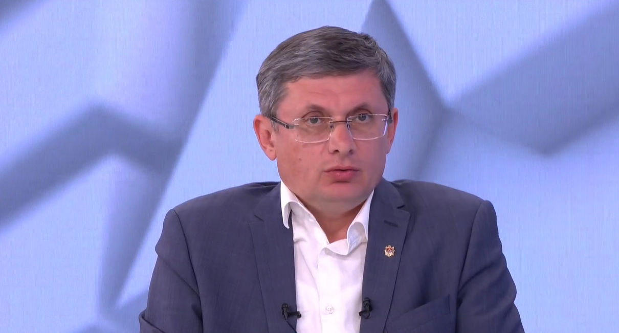 Гросу: Обсудим, насколько законы о Гагаузии соответствуют Конституции.