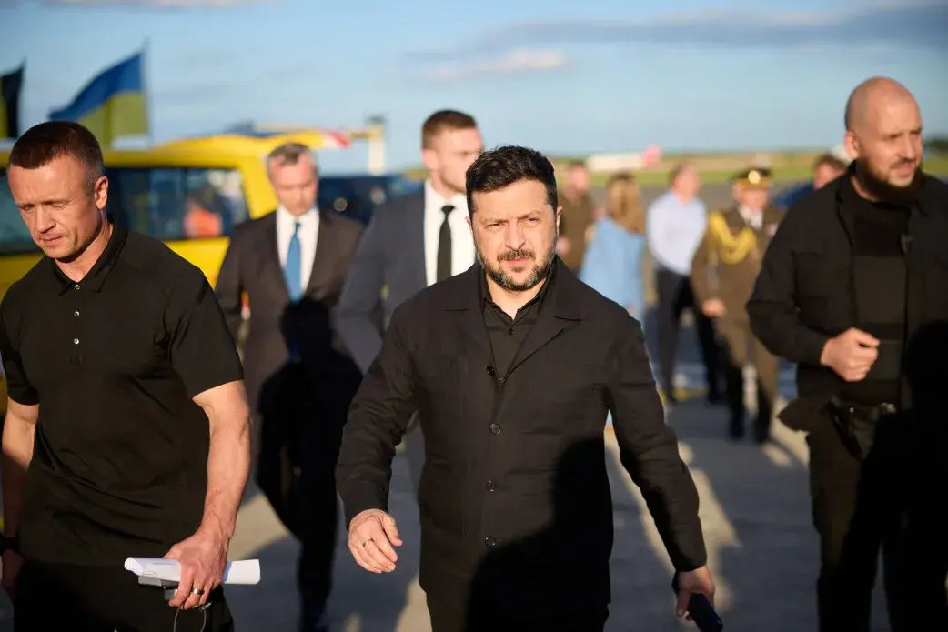 Зеленский: Украина продавит идею создания антибаллистической системы в Европе.