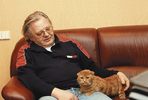 В прошлом году Антонов отметил свое 70-летие.