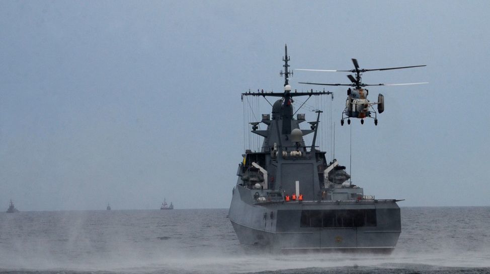 Россия закрыла три района Черного моря для иностранных кораблей.