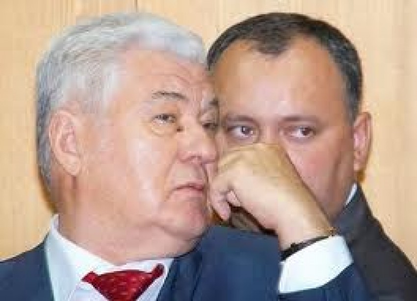 Amintim că deputatul Igor Dodon a declarat de nenumărate ori că va iniţia un referendum pentru demiterea lui Dorin Chirtoacă