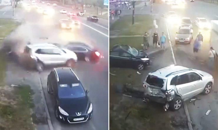 Водитель автомобиля BMW на большой скорости перестроился в крайний ряд и буквально снес три автомобиля.