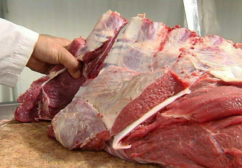 В Румынии бьют тревогу: страна массово импортирует мясо.