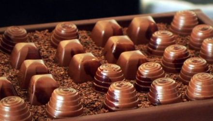Deşi ciocolata este mâncată de plăcere, consumul de ciocolată cacao/ciocolată amăruie a fost dovedit a afecta benefic sistemul circulator.