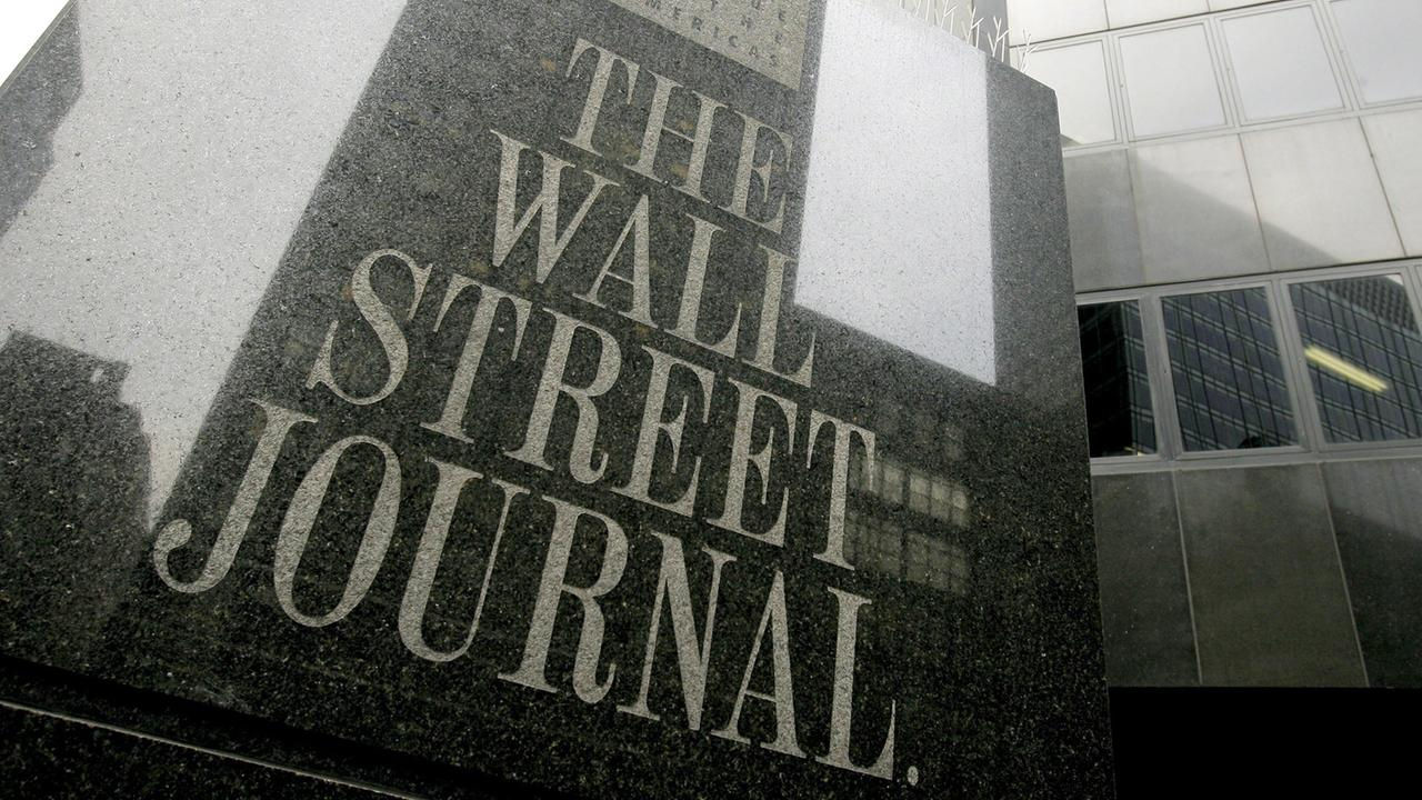 Суд в США закрыл иск Трампа против The Wall Street Journal.