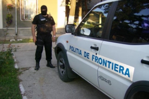 O mită de peste 1.600 de euro a fost refuzată de un poliţist de frontieră