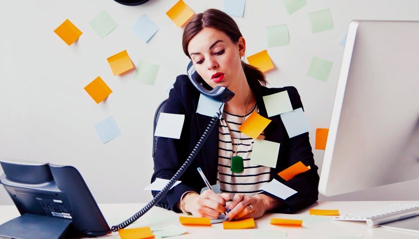 Ученые объяснили, почему люди должны работать меньше зимой.