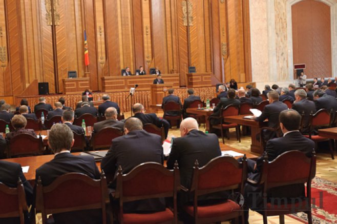 Proiectul de lege prevede stabilirea clară în Legea cu privire la ajutorul social a indicatorilor de eligibilitate a persoanelor beneficiare de acest ajutor. 