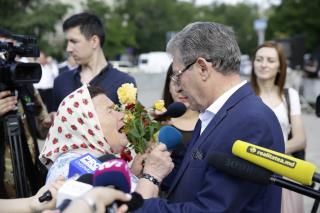 „Daţi jos pe Vorona, Saxafon, Trompetă”. Ghimpu: Acum socialiştii trebuie gâdilaţi. Foto: captură video