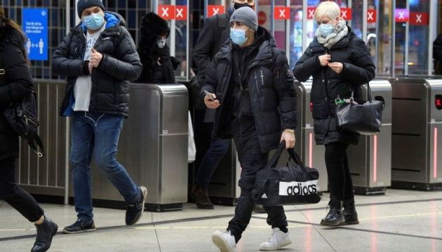 Швеция вводит новые карантинные ограничения.