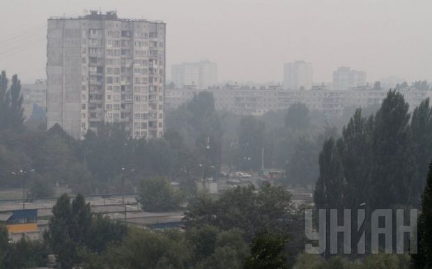 Также на Киевщине третьи сутки продолжается ликвидация пожара хвойного леса на площади около 24 га