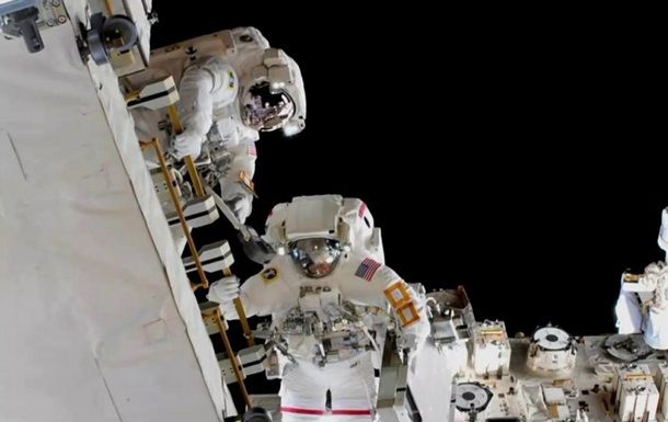 У астронавтов NASA возникли технические проблемы в открытом космосе.