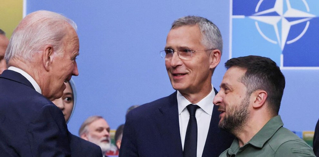 Stoltenberg: Biden l-a numit pe Zelenski „o așchie în fund”.