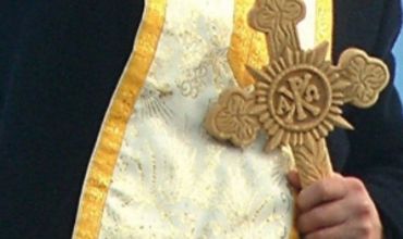Duel. Preoţii consideră că taxele bisericeşti sunt necesare