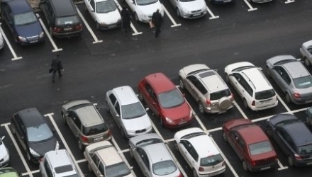 Peste 2500 de locuri de parcare cu plată vor fi amenajate în următoarele şase luni în centrul capitalei.