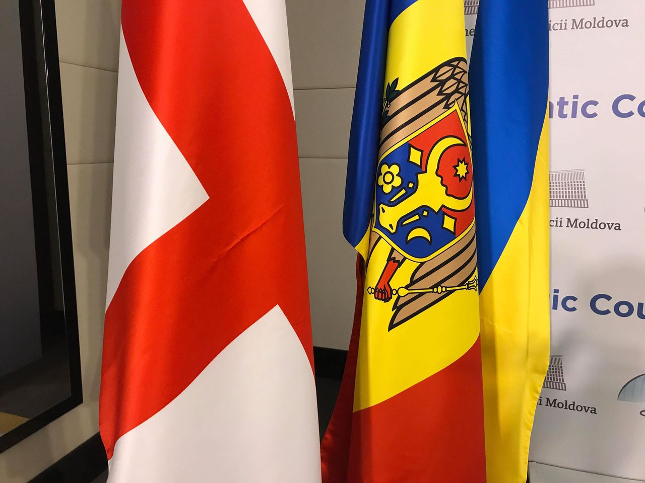 "Frontera Resources" является одним из существенных спонсоров Атлантического совета.  