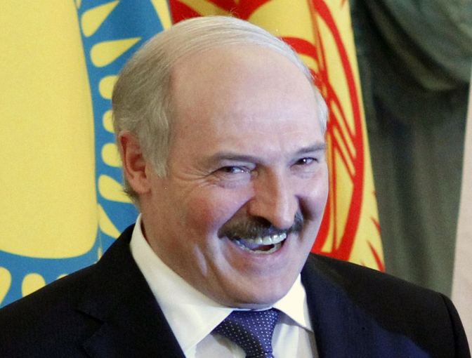 Александр Лукашенко не хочет делать радикальных шагов в интеграции с РФ и Казахстаном.