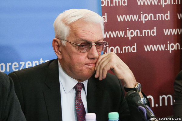 Ex-premier: Fără sprijinul UE ne va fi greu să schimbăm lucrurile