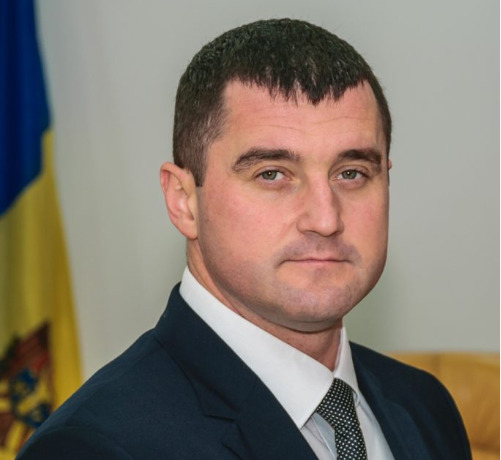 Замдиректора НЦБК ушел в отставку.