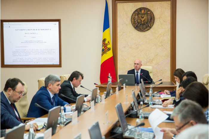 Concedieri colective, anunțate de angajator cu 30 de zile înainte