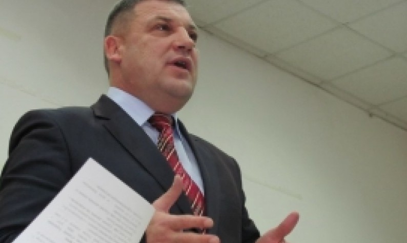 Comitetul Raional al PCRM nu a vrut să-l înainteze pe  Caraseni ca deputat din partea satului Congaz.