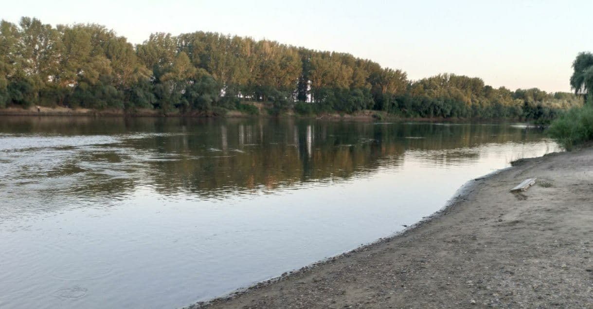 В Днестре вблизи Кицкан обнаружено тело пожилого мужчины.