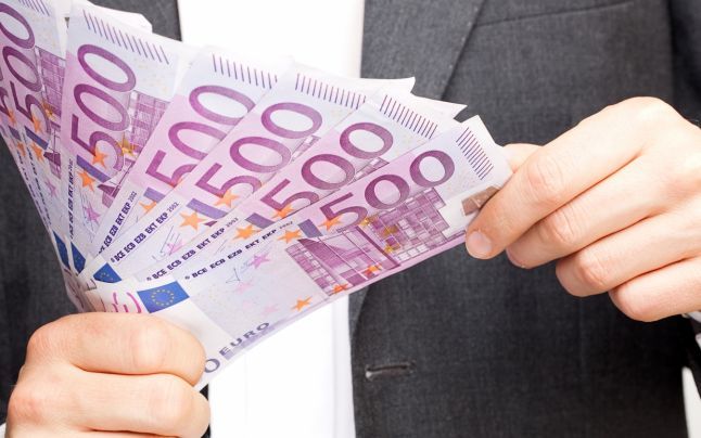 O oră de muncă a unui moldovean costă mai puţin de doi euro. Foto: adevarul.ro