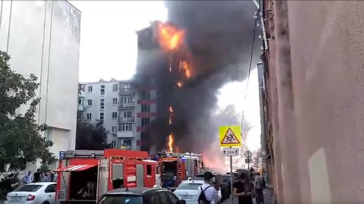 Două persoane au murit în urma unui incendiu din oraşul Rostov din Rusia. 