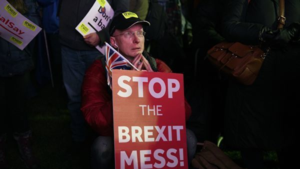 В ЕС пообещали продолжить работу над организованным Brexit.