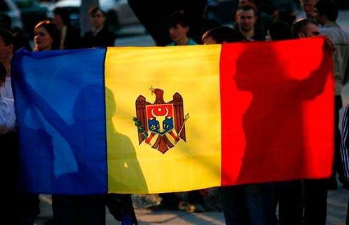 86% молдаван не доверяют властям.