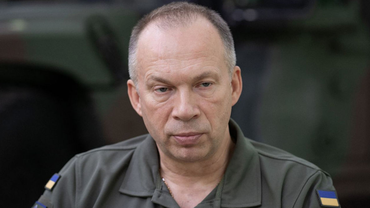 Сырский: Ситуация на востоке обострилась, россияне идут в штурмы с техникой.