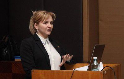 Министр здравоохранения Руксанда Главан пообещала, что зарплаты повысят. Фото: newsin.md