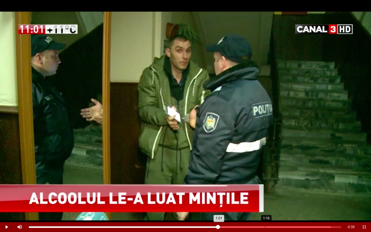 Înjurături şi pumni împărţiţi într-un local din Capitală. 