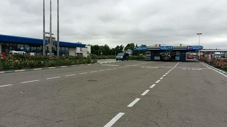 Sistemele de comunicaţii şi IT funcţionează cu dificultate.