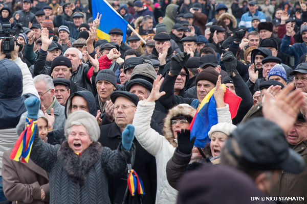 Nu putem spune că societatea moldovenească este lipsită cu desăvârşire de „instinctul democraţiei”, în calitate de promotor al „instinctului de prosperitate”.